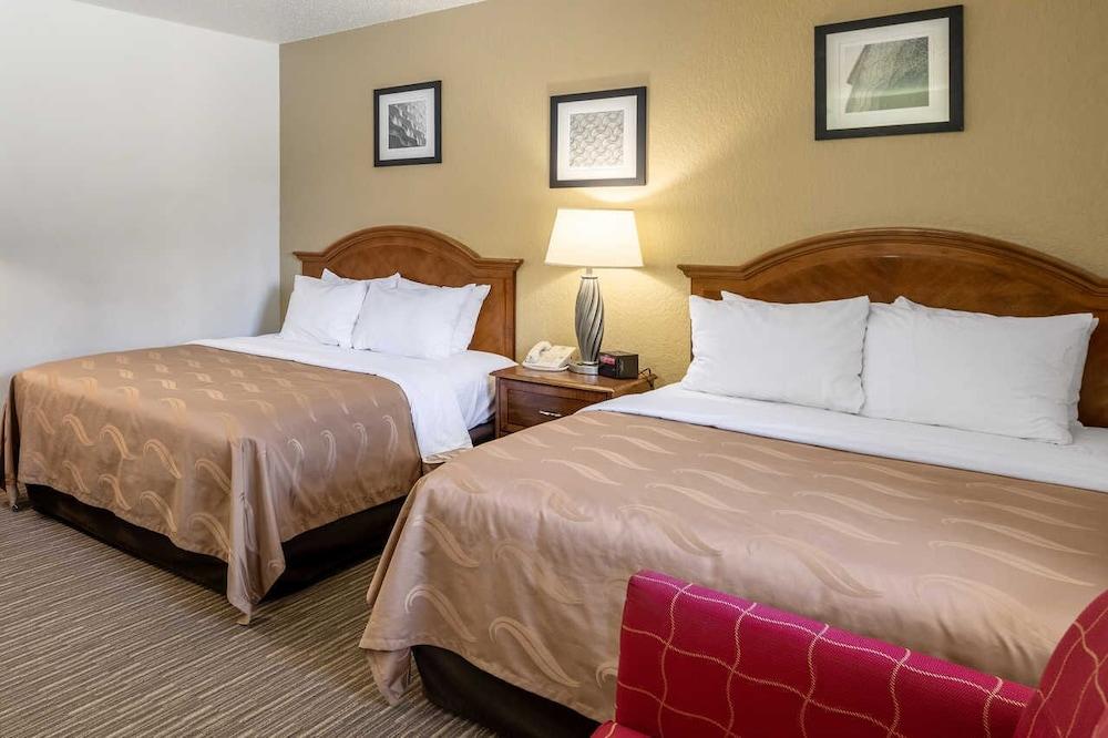 Quality Inn Keystone Near Mount Rushmore Экстерьер фото