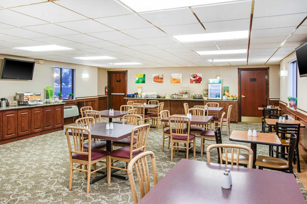 Quality Inn Keystone Near Mount Rushmore Экстерьер фото