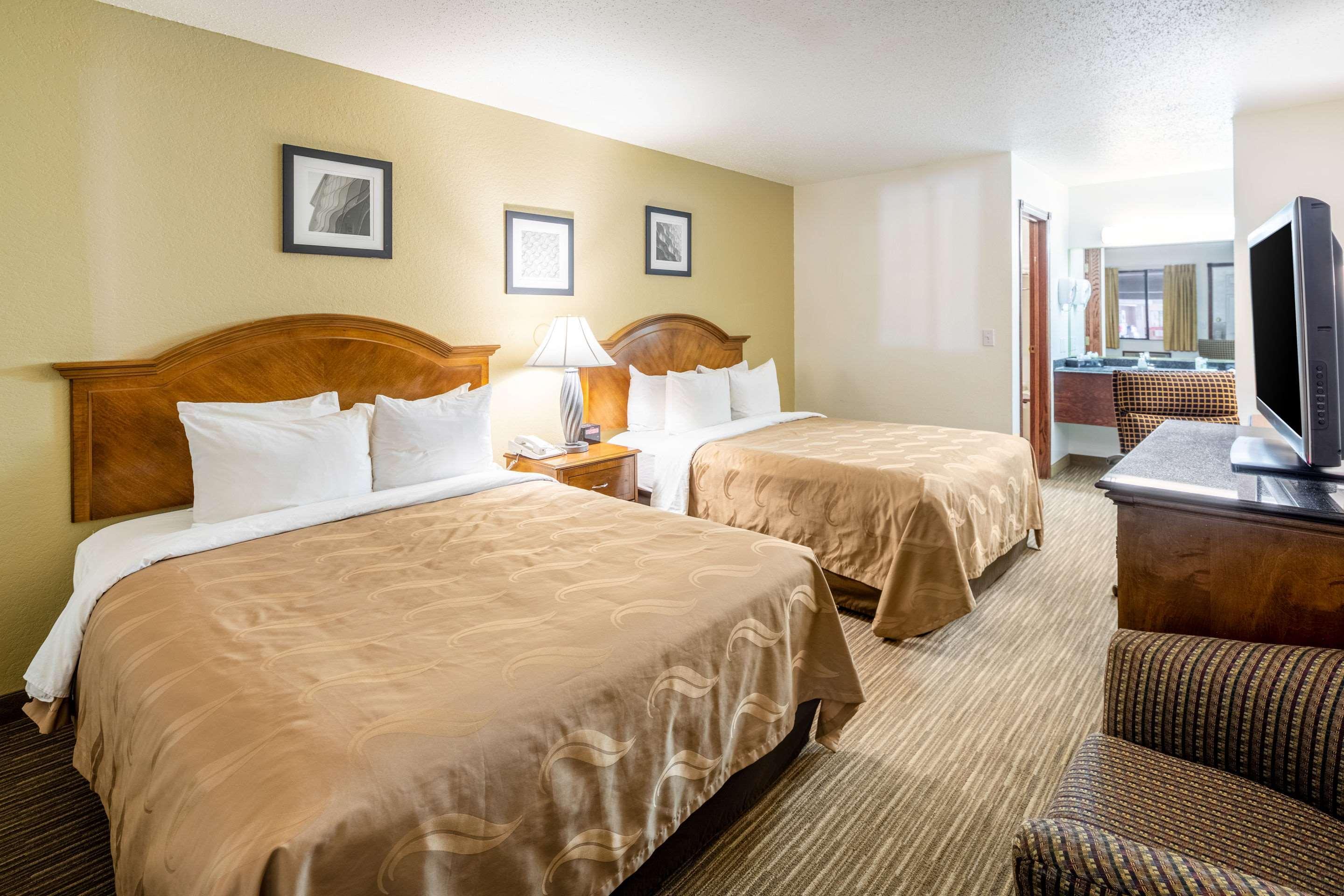Quality Inn Keystone Near Mount Rushmore Экстерьер фото