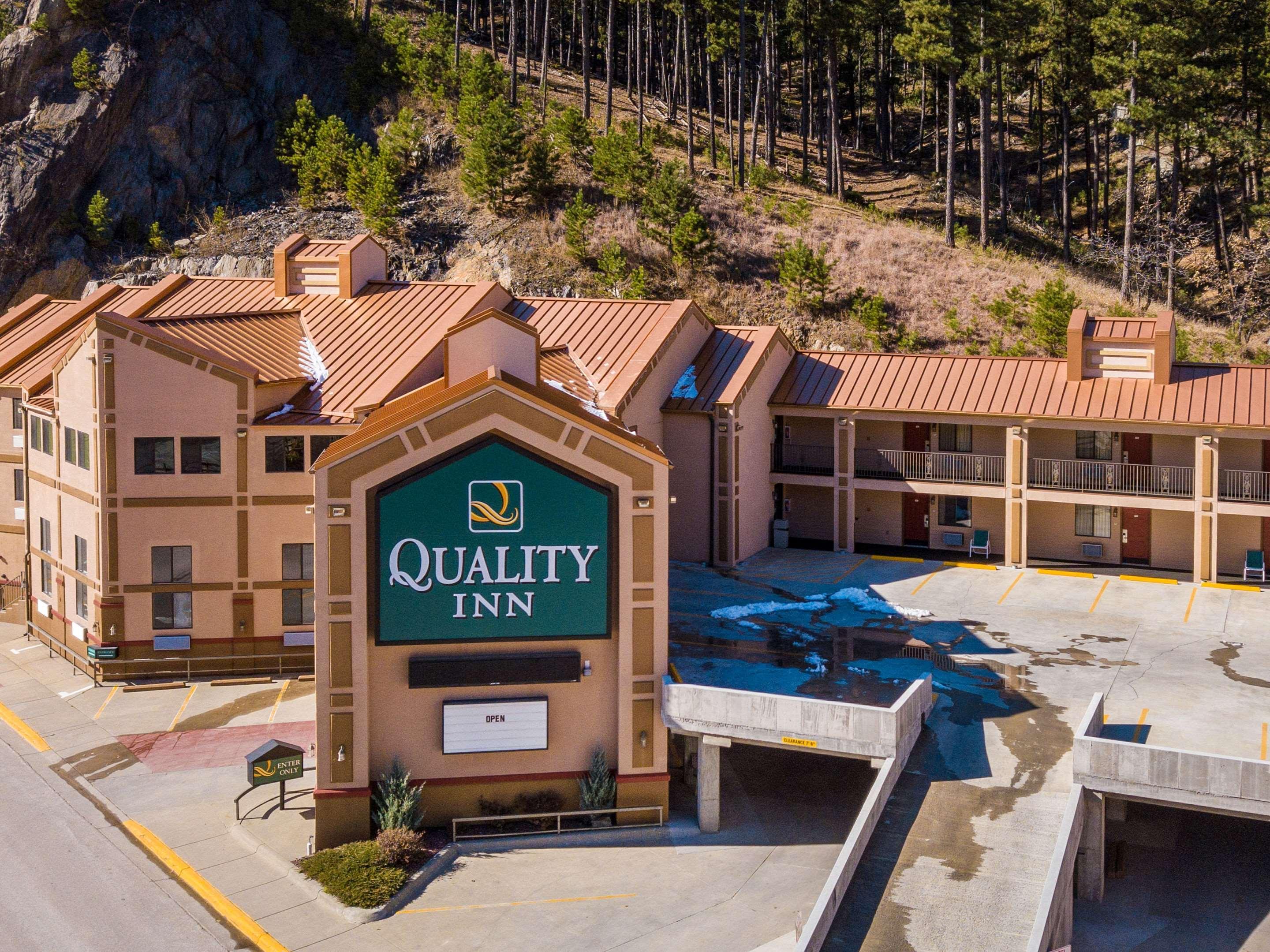 Quality Inn Keystone Near Mount Rushmore Экстерьер фото
