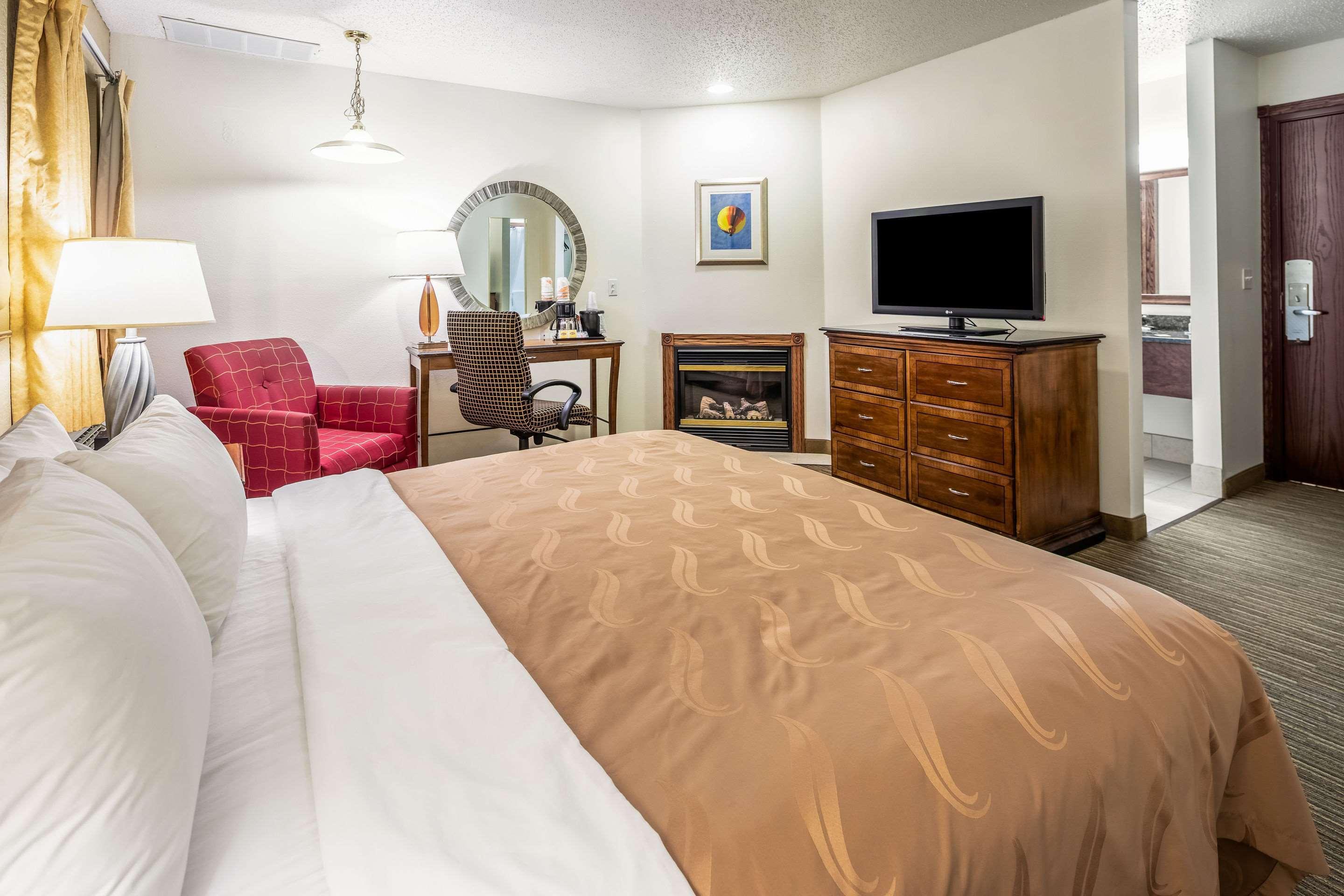 Quality Inn Keystone Near Mount Rushmore Экстерьер фото
