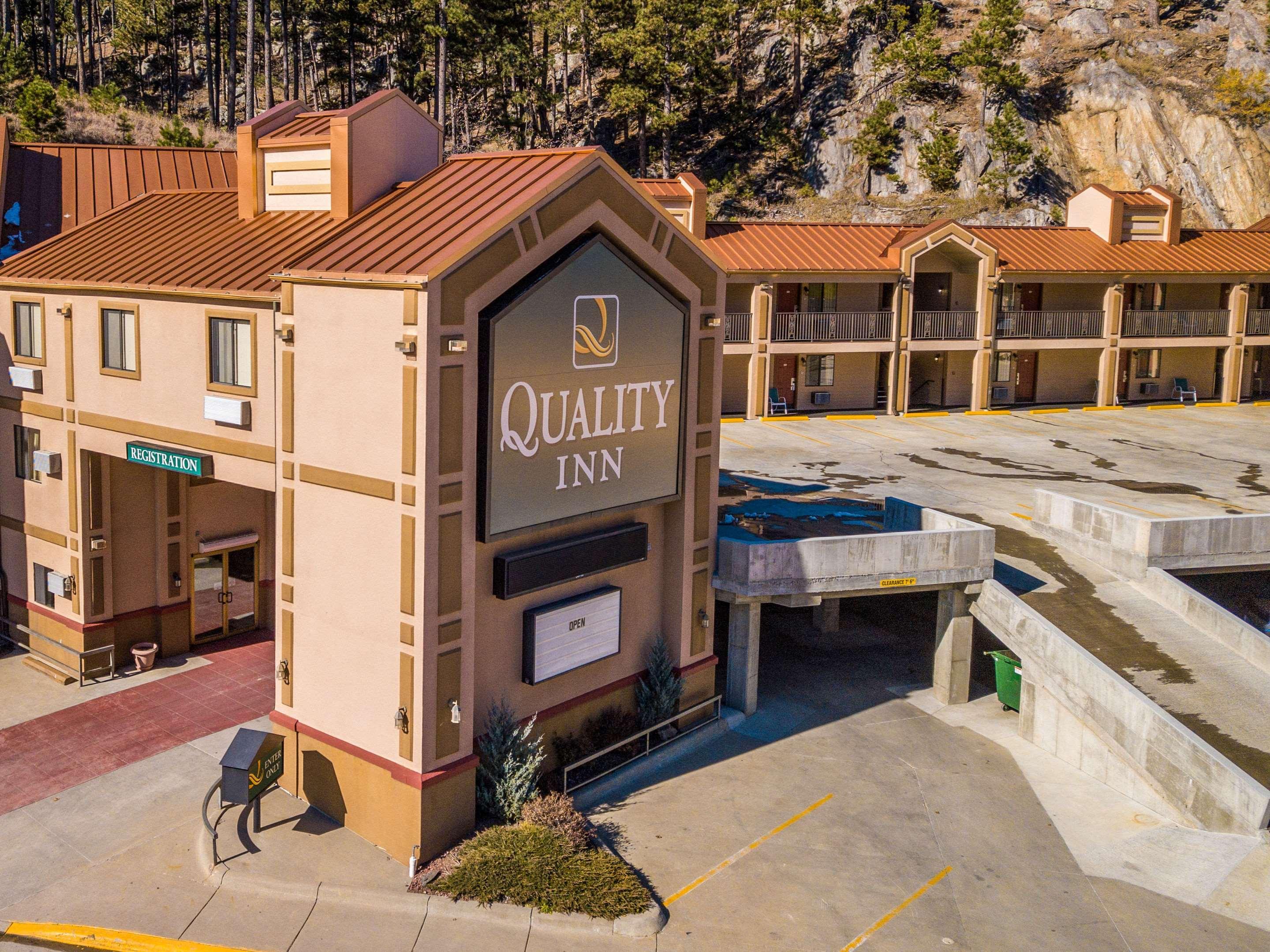 Quality Inn Keystone Near Mount Rushmore Экстерьер фото