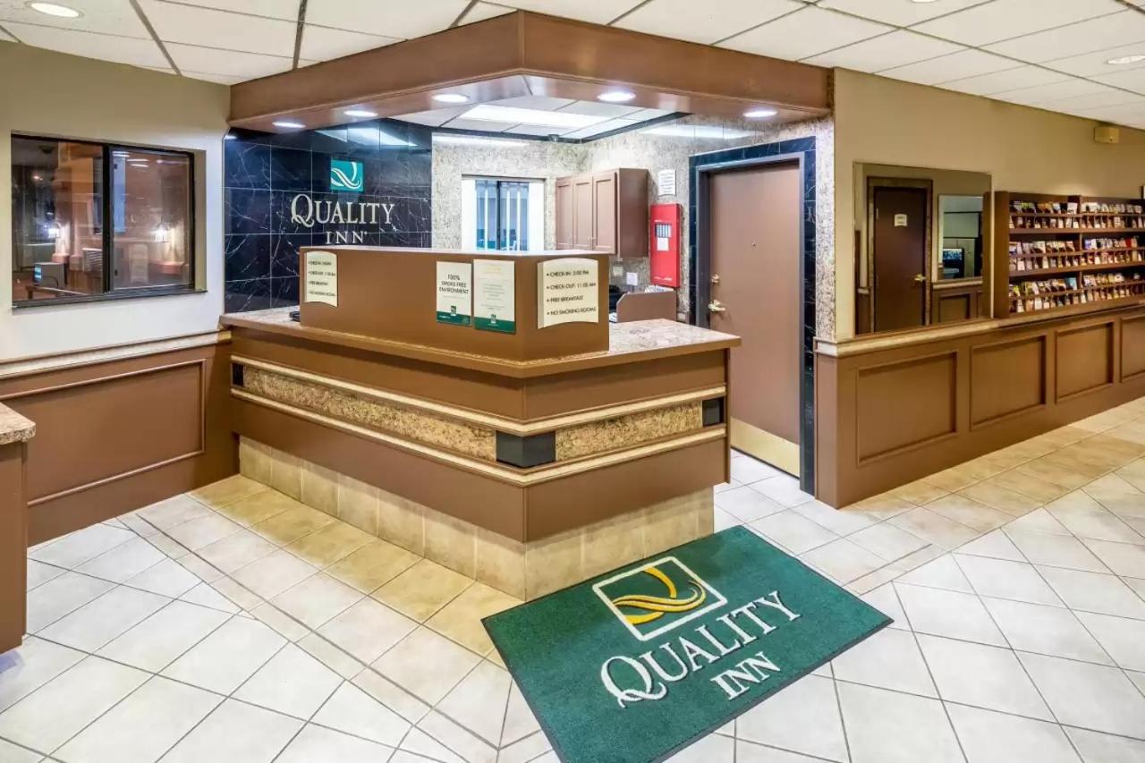 Quality Inn Keystone Near Mount Rushmore Экстерьер фото