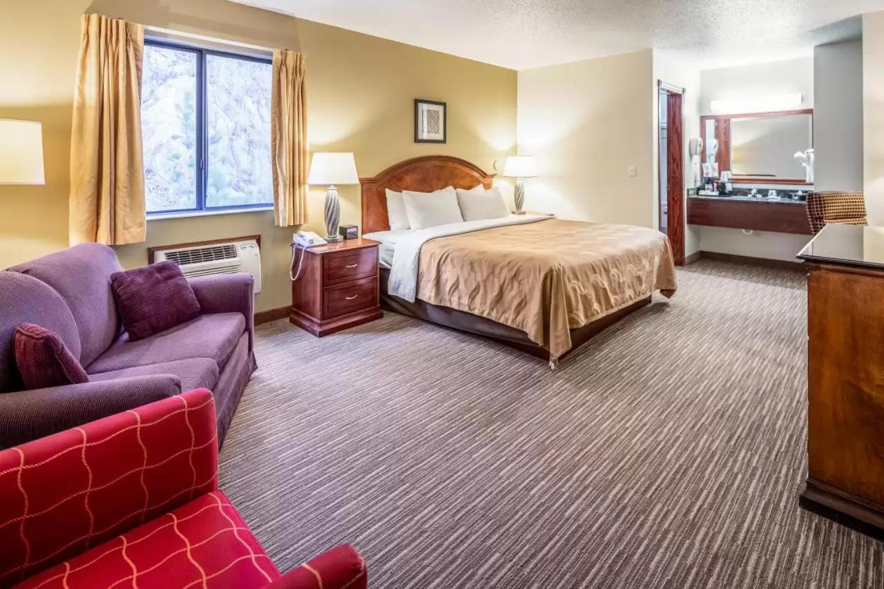 Quality Inn Keystone Near Mount Rushmore Экстерьер фото